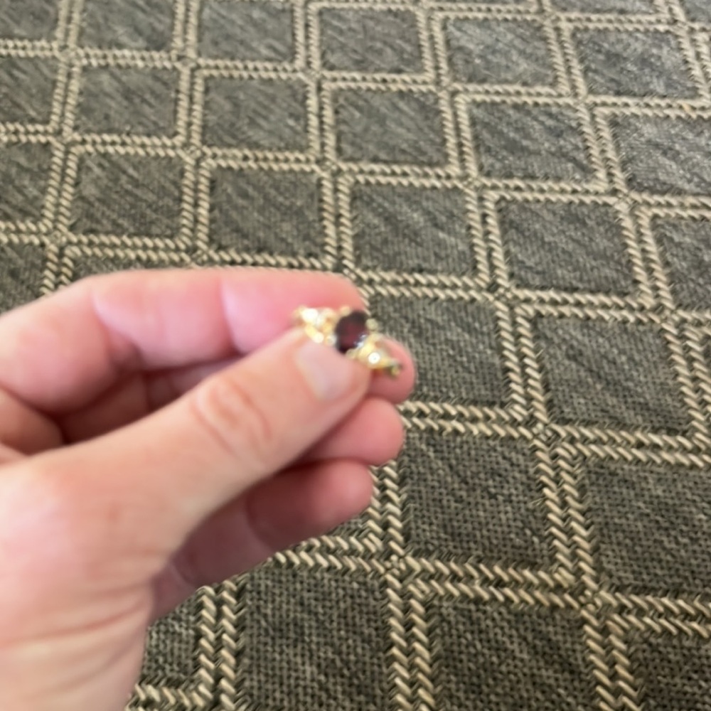 HGE ruby ring size 9 - Picture 4 of 5